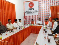 PKS Resmi Berikan SK ke Ari Wibowo Untuk Pilkada Labusel