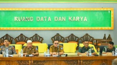 Sekda Buka Rapat Persiapan Peringatan HUT RI ke-79