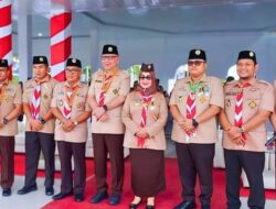 Momen Hari Pramuka ke-63, Plt. Bupati Labuhanbatu Terima Lencana Melati