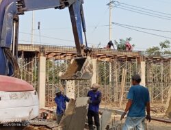 Diduga Abaikan APD dan K3, Proyek TBM Tahap II Disporapar Mojokerto Kota Tuai Sorotan